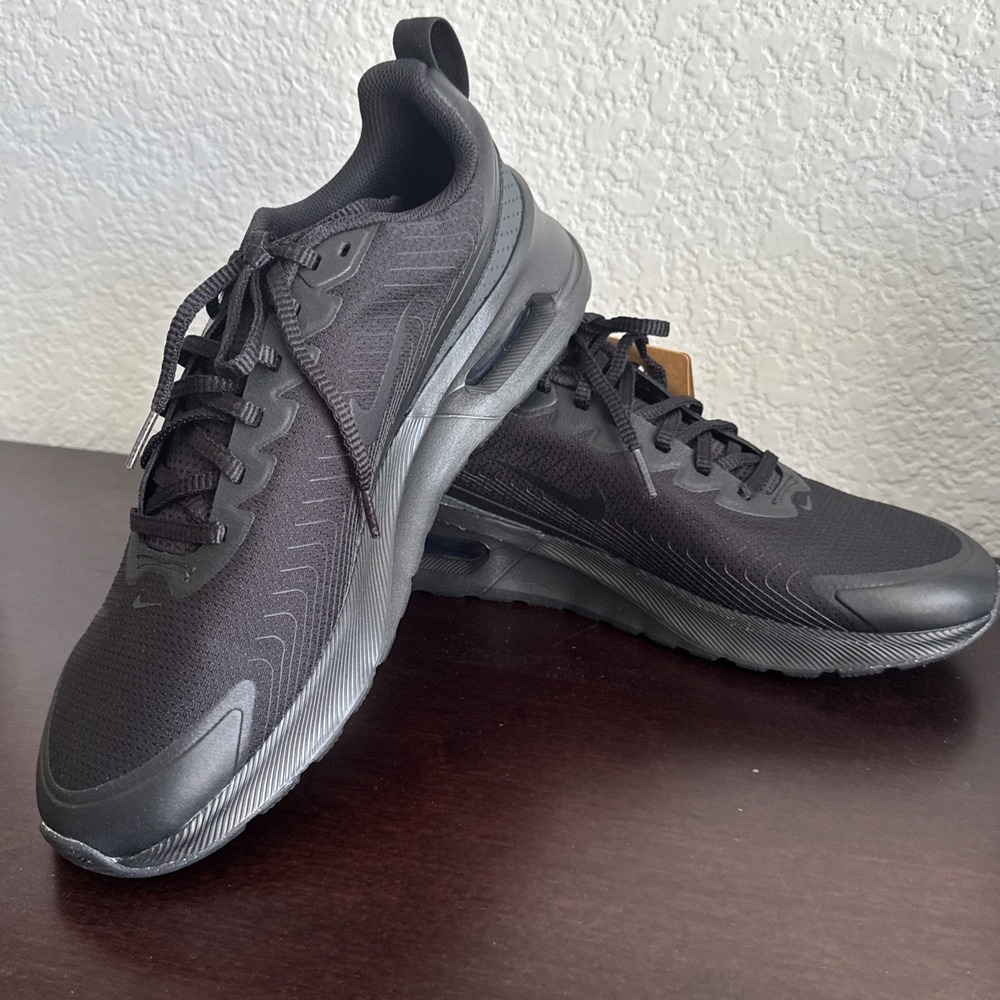 Nike Air Max Nuaxis Sneakers Shoes Men's 10.5 Black Anthracite FD4329-004 NEW